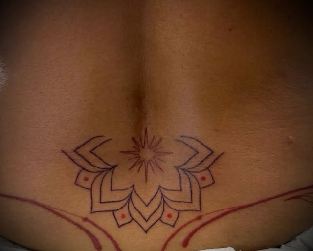 Trabajo de mandalas realizado por Black Aura
